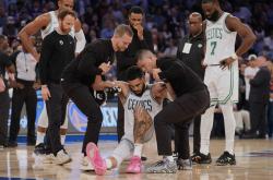 关于塔图姆焦点对战，库里与90激战塞尔维亚队分钟，持续失利胜负难料！全场沸腾不已的信息