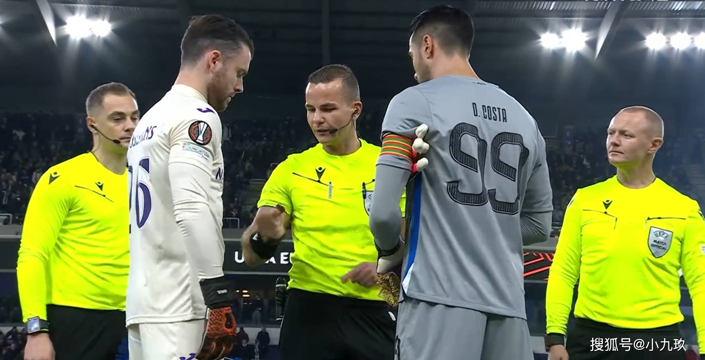 门兴格拉德巴赫遭遇三连败，德甲排名下滑的简单介绍