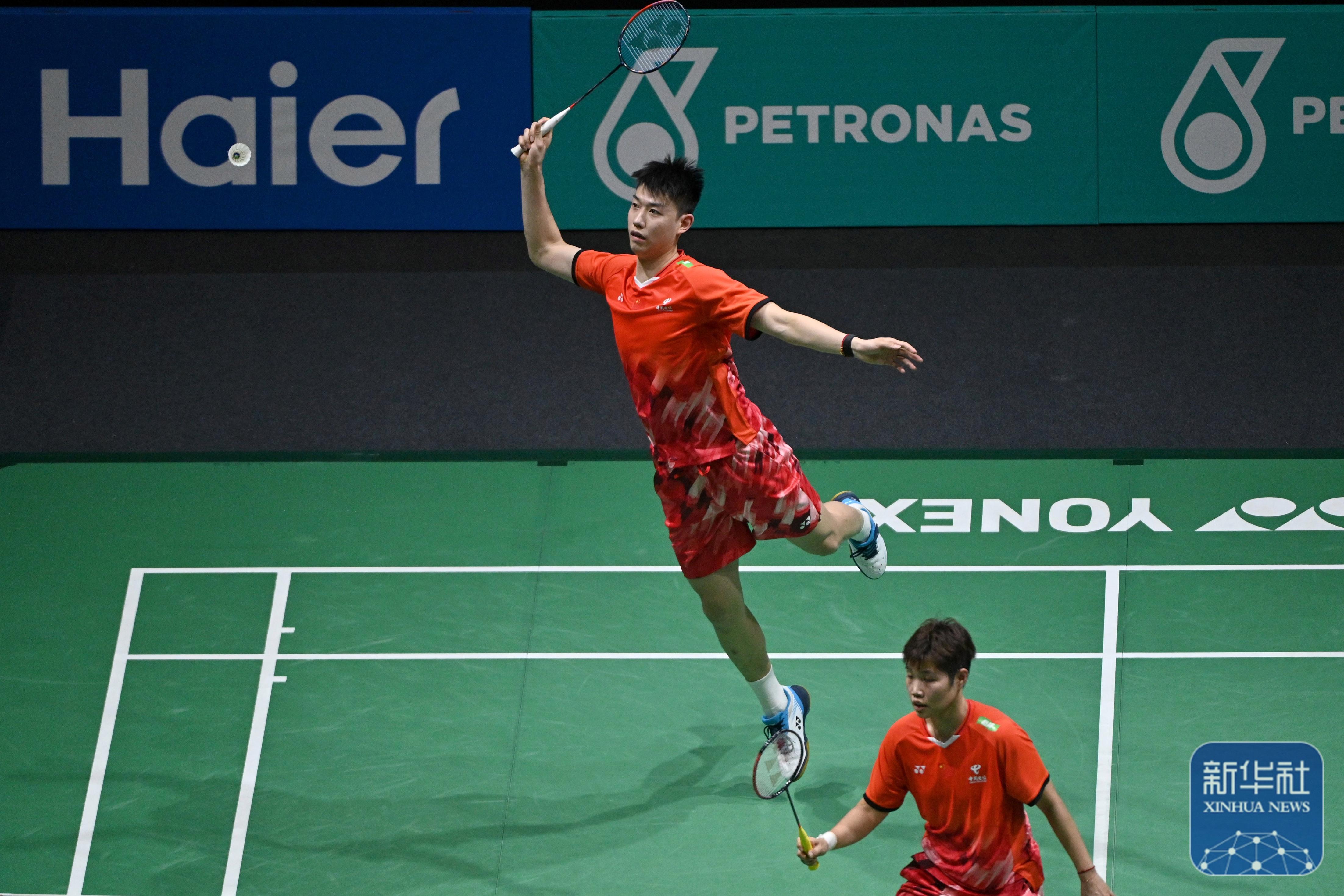 关于球队整体配合默契，以团结一致获得成功的信息