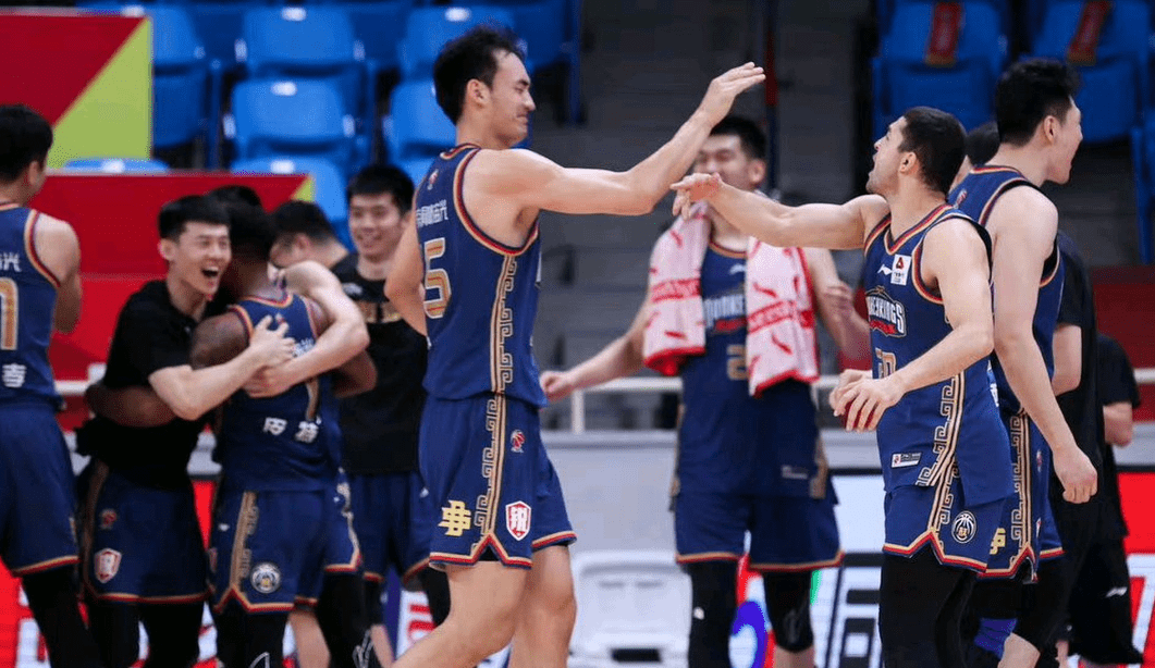 四川球员表现出色,助球队取胜 四川球员表现出色,助球队取胜