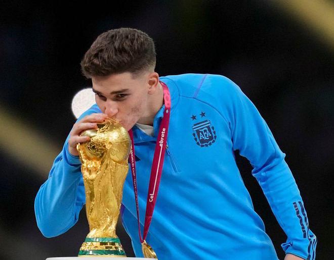 连胜终结!法国队拳击赛事中意外夺冠 连胜终结!法国队拳击赛事中意外夺冠