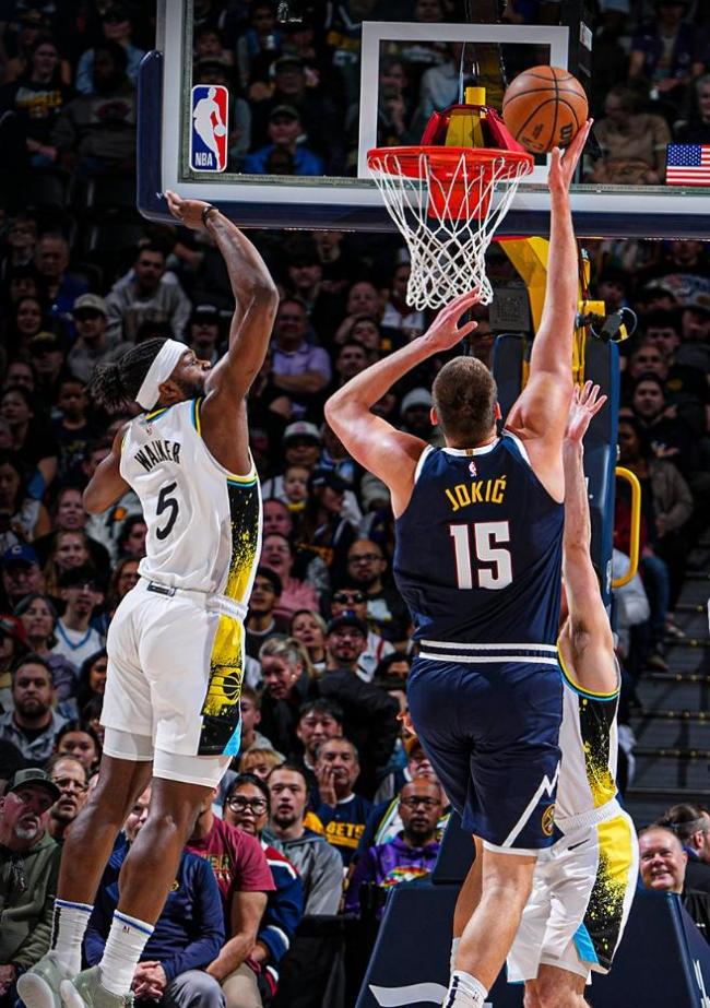 掘金惊艳全场，约基奇助攻爆棚，险胜逆转取胜！的简单介绍