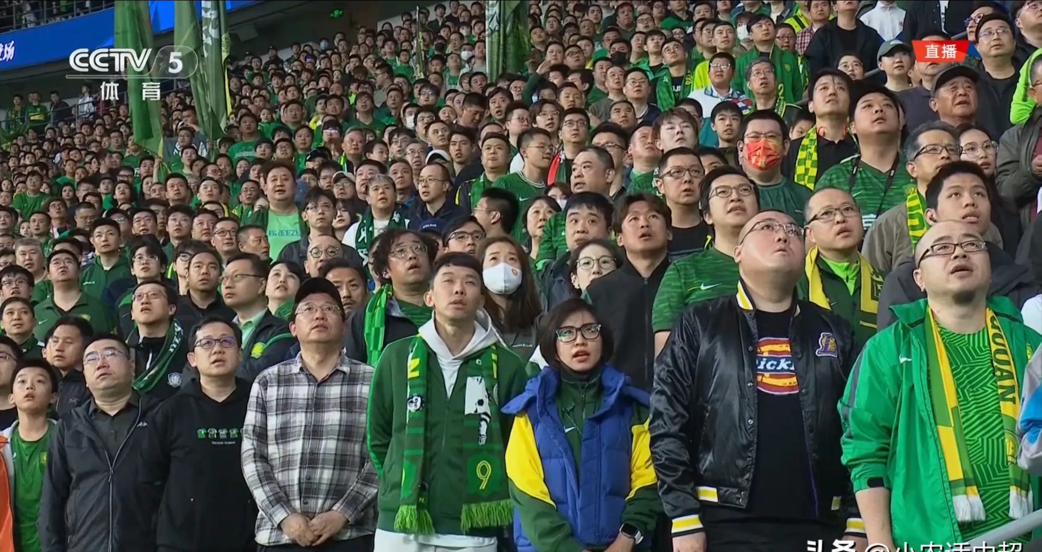 包含中国队观众热烈欢呼!,字母哥迎来十二赛季出色发挥引发球迷热议的词条 包含中国队观众热烈欢呼!,字母哥迎来十二赛季出色发挥引发球迷热议的词条